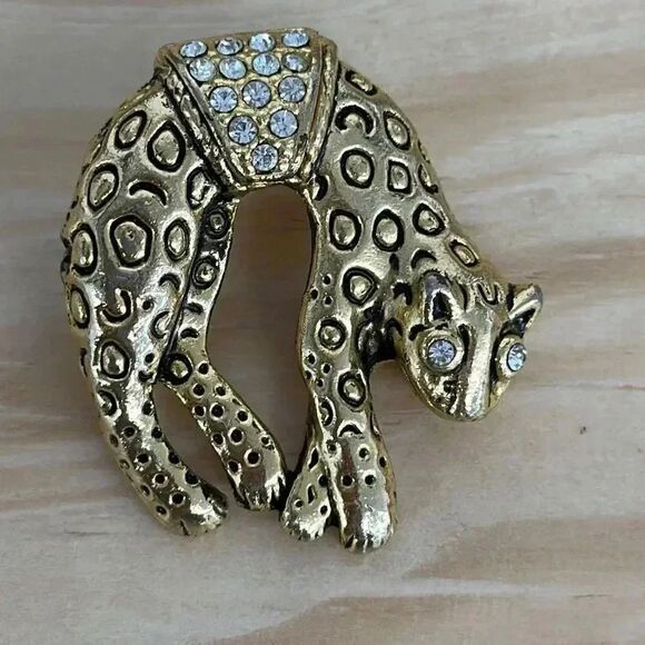 Vintage Spotted Leopard with Rhinestone Brooch - Picture 1 of 7